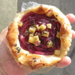 2色のスイートポテトデニッシュ：志津屋京阪三条店