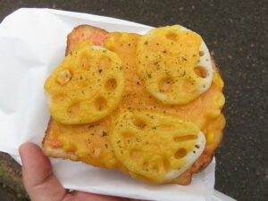 レンコンと明太子のクロックムッシュ：coboto bakery