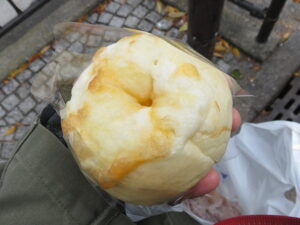 チーズベーグル：志津屋