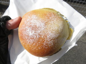 クリームパン：グリシーヌ
