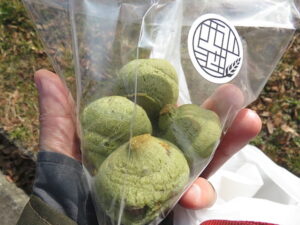 和束茶の小豆餅パン：パン工房西山荘