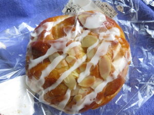 キャラメルアーモンド：小麦の郷