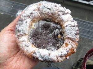 キャラメルチョコデニッシュ：志津屋