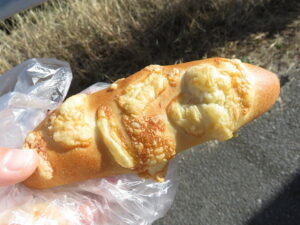 うま辛牛カルビ風スティック：ぱん工房きむらや