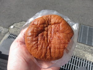 カドーのピロシキ:ぱんのしろいぬ