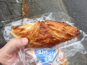 餡クロワッサン：山ノ街ベーカリー
