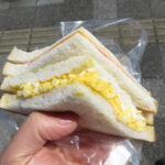 さんかくサンド（ハム＆チーズ）：みずいろぱん