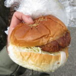 清水さんのえびしいたけバーガー：サンポッポベーカリー