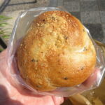 ごまとチーズの塩バターパン（2026バージョン）：cascadeゼスト御池店